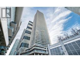 38 ANNIE CRAIG DRIVE, Toronto, Ontario