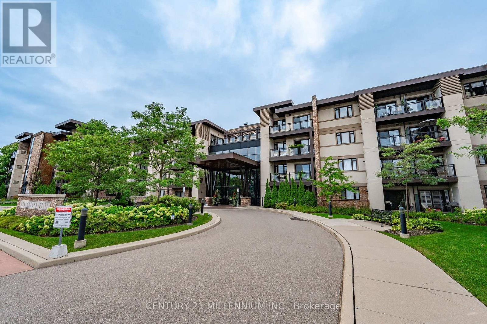 119 - 128 GARDEN DRIVE, Oakville, Ontario
