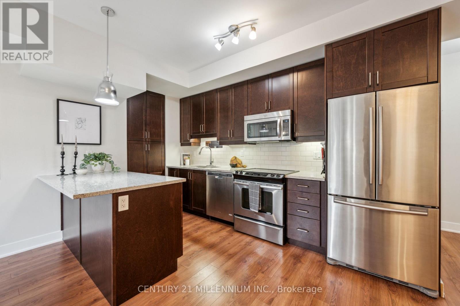 119 - 128 Garden Drive, Oakville, Ontario  L6K 0H7 - Photo 13 - W12533378