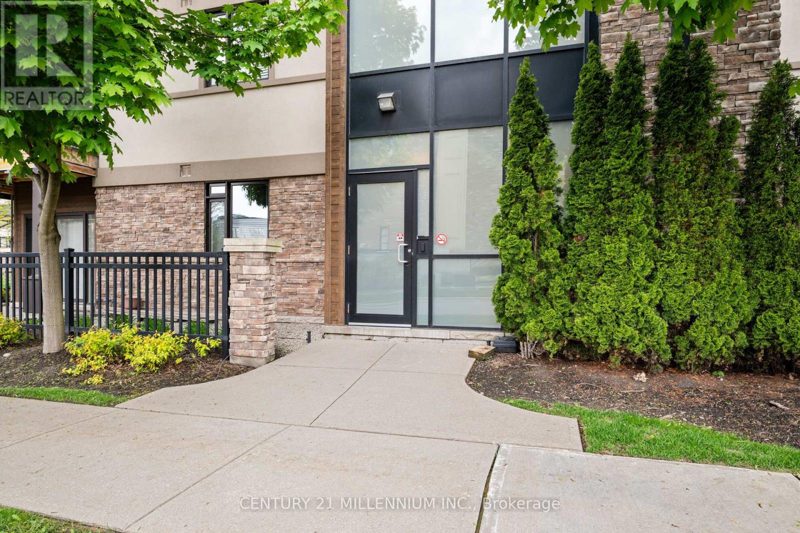 119 - 128 Garden Drive, Oakville, Ontario  L6K 0H7 - Photo 32 - W12533378