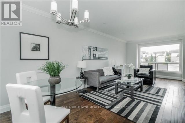 1534 Forestdale Court, Oakville, Ontario  L6H 3A1 - Photo 6 - W12533470