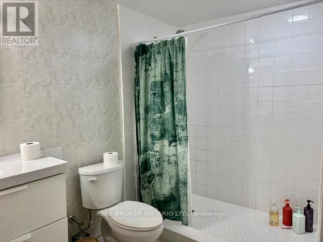 525 Ray Lawson Boulevard, Brampton, Ontario L6Y 3S2 - Photo 10 - W12533476