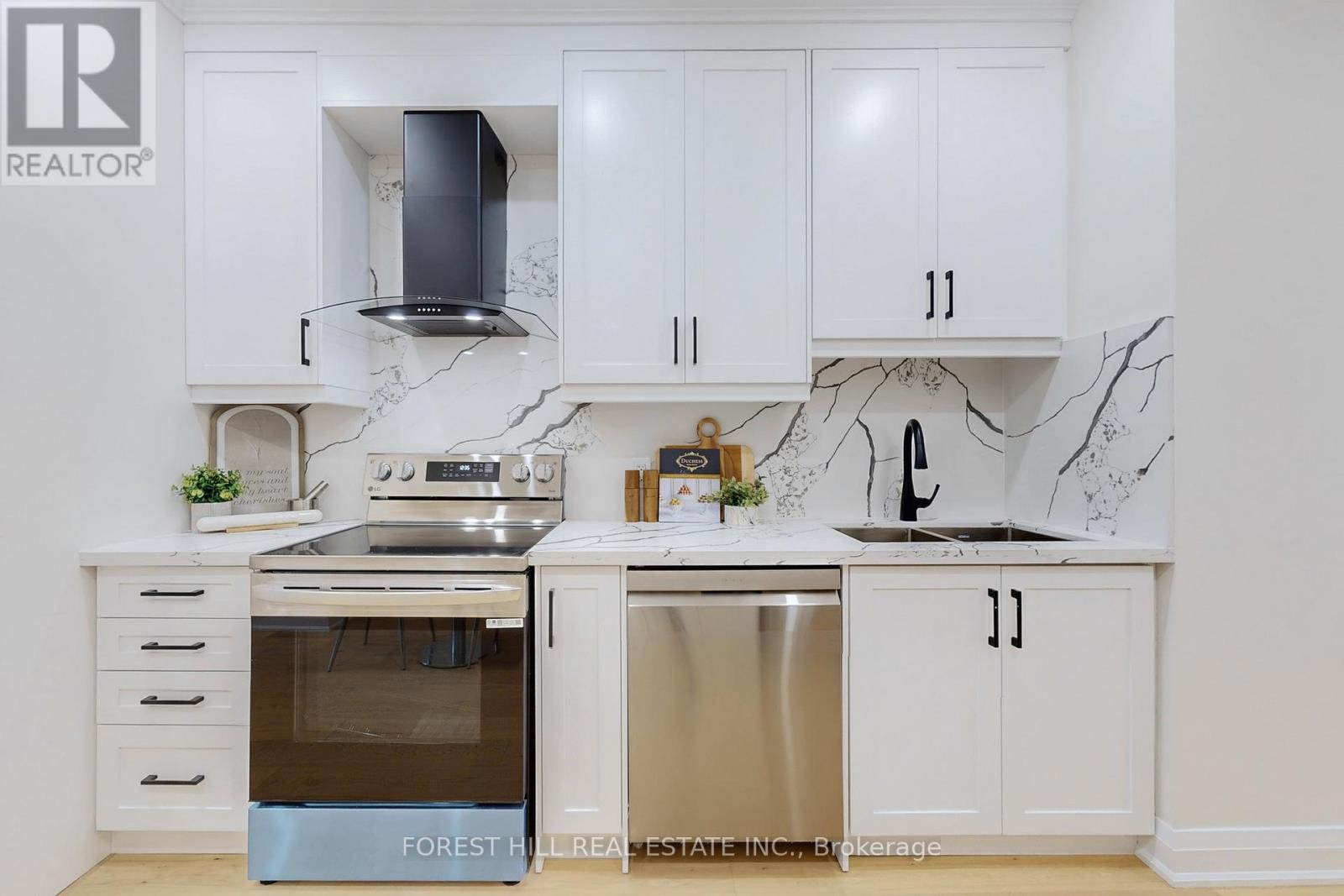 123 Laughton Avenue, Toronto, Ontario  M6N 2X3 - Photo 11 - W12533492