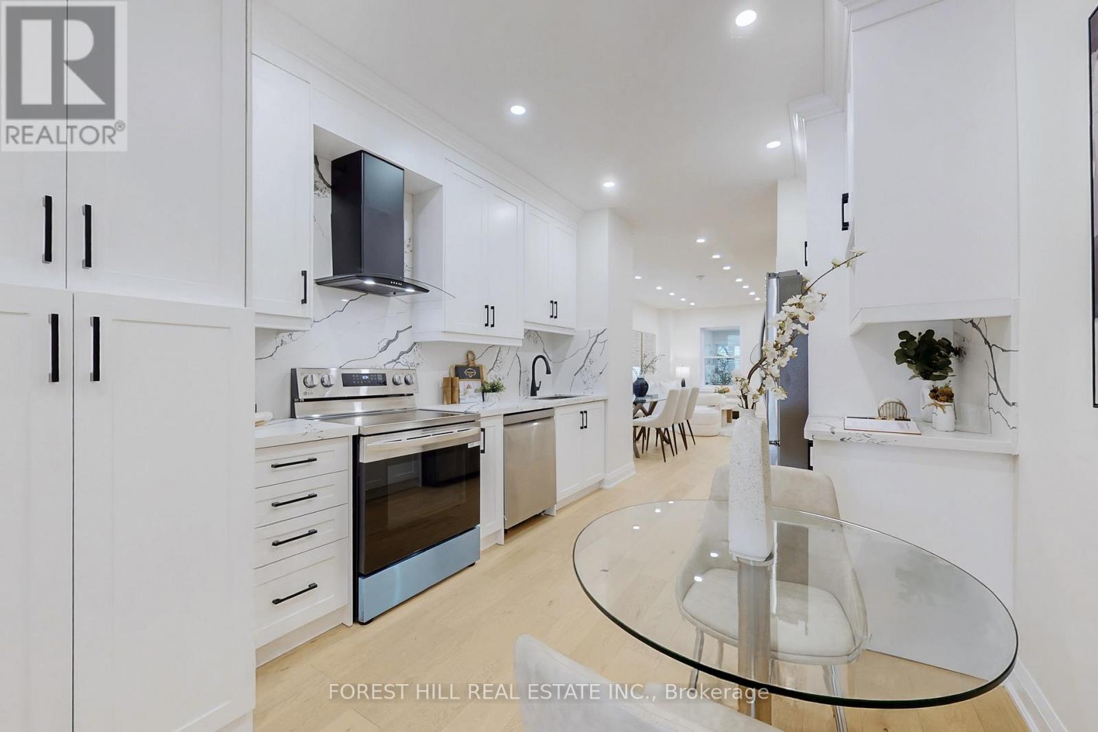 123 Laughton Avenue, Toronto, Ontario  M6N 2X3 - Photo 13 - W12533492