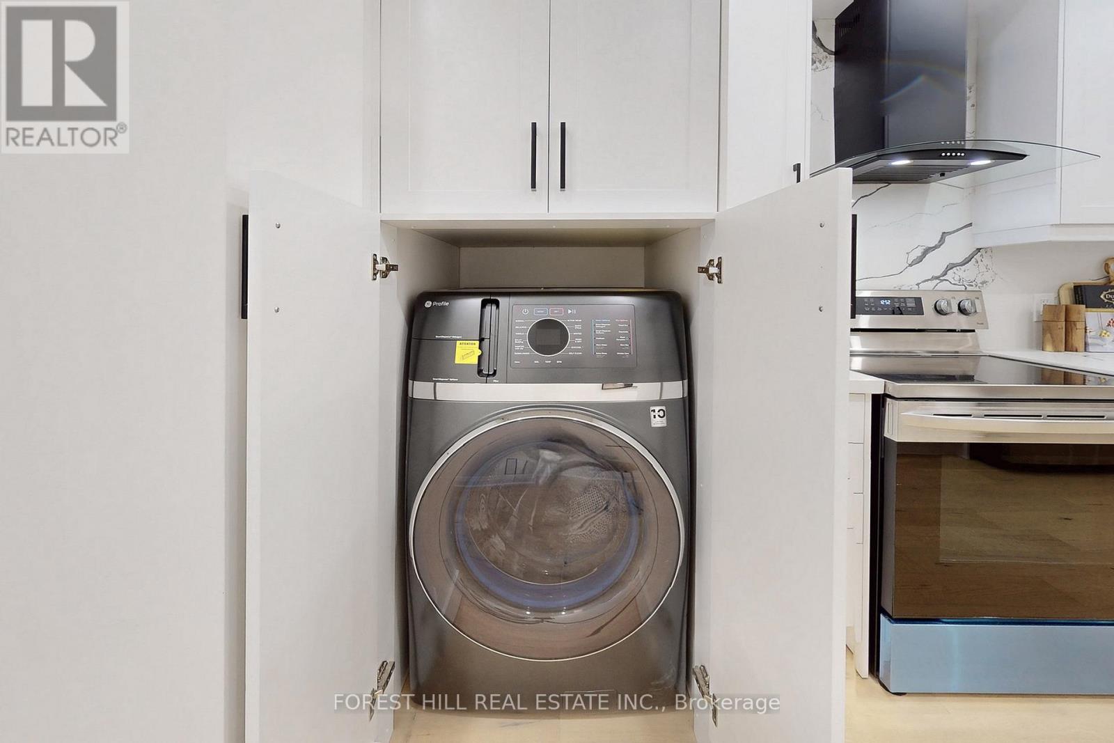 123 Laughton Avenue, Toronto, Ontario  M6N 2X3 - Photo 14 - W12533492