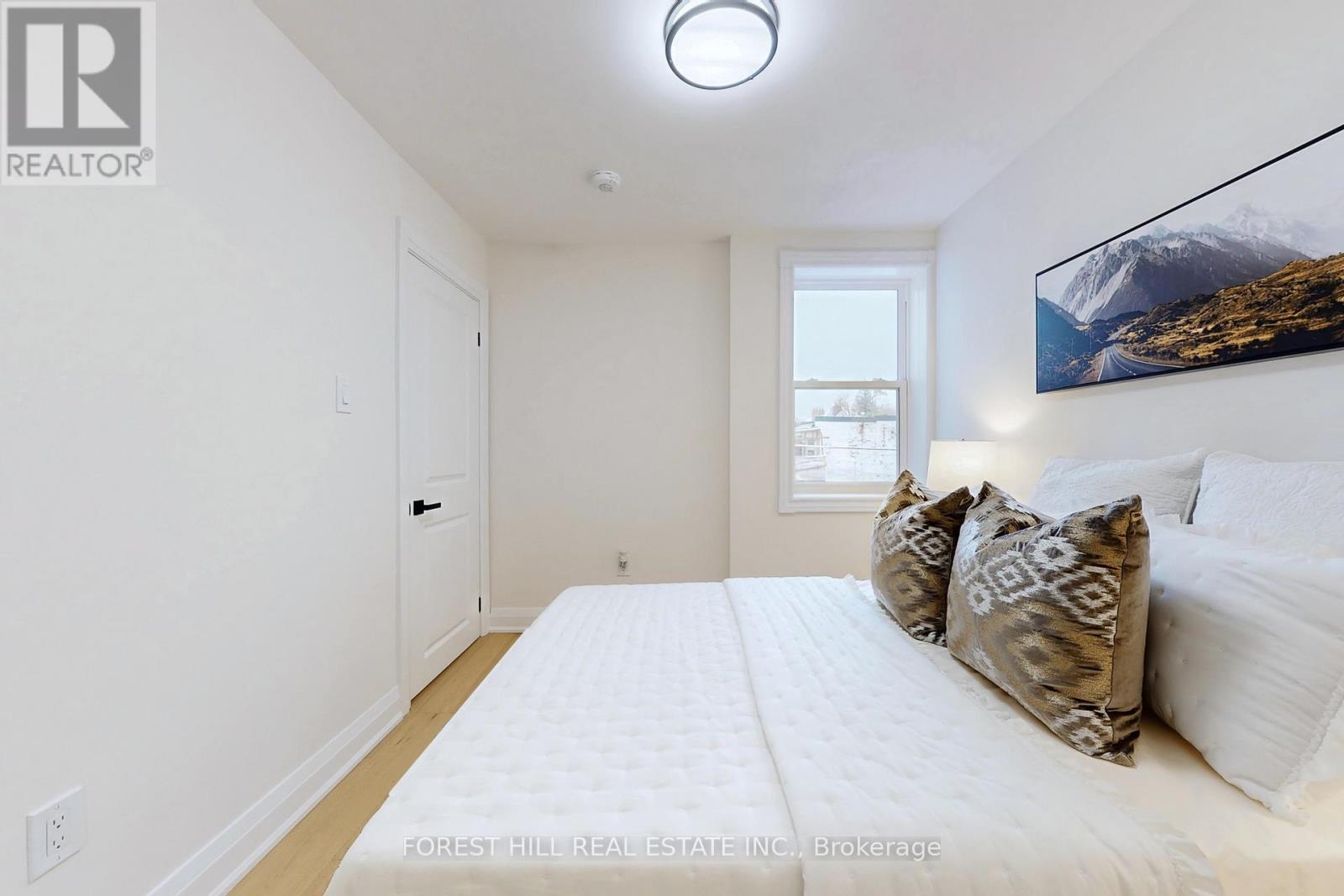 123 Laughton Avenue, Toronto, Ontario  M6N 2X3 - Photo 27 - W12533492