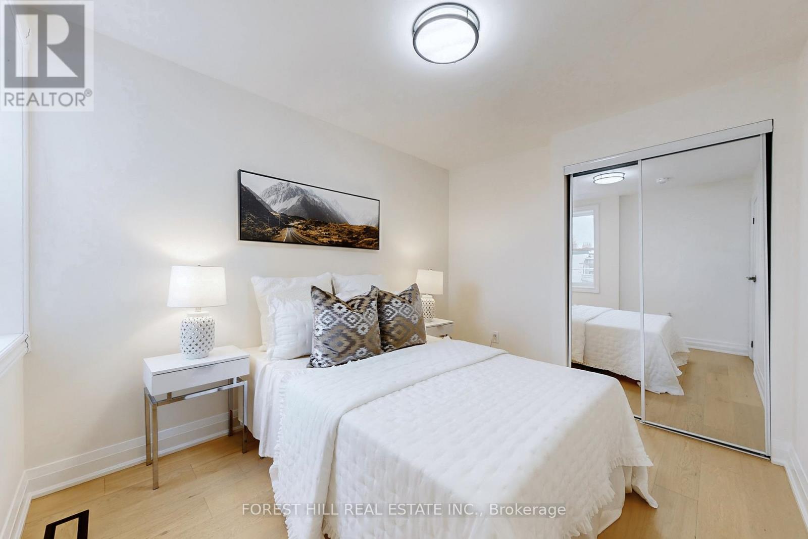 123 Laughton Avenue, Toronto, Ontario  M6N 2X3 - Photo 28 - W12533492