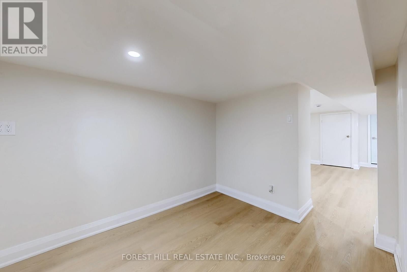 123 Laughton Avenue, Toronto, Ontario  M6N 2X3 - Photo 34 - W12533492