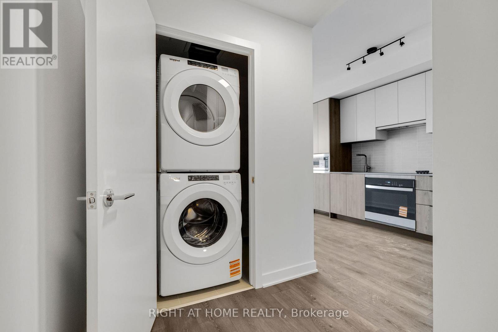 310 - 1007 The Queensway, Toronto, Ontario  M8Z 0H4 - Photo 17 - W12533510