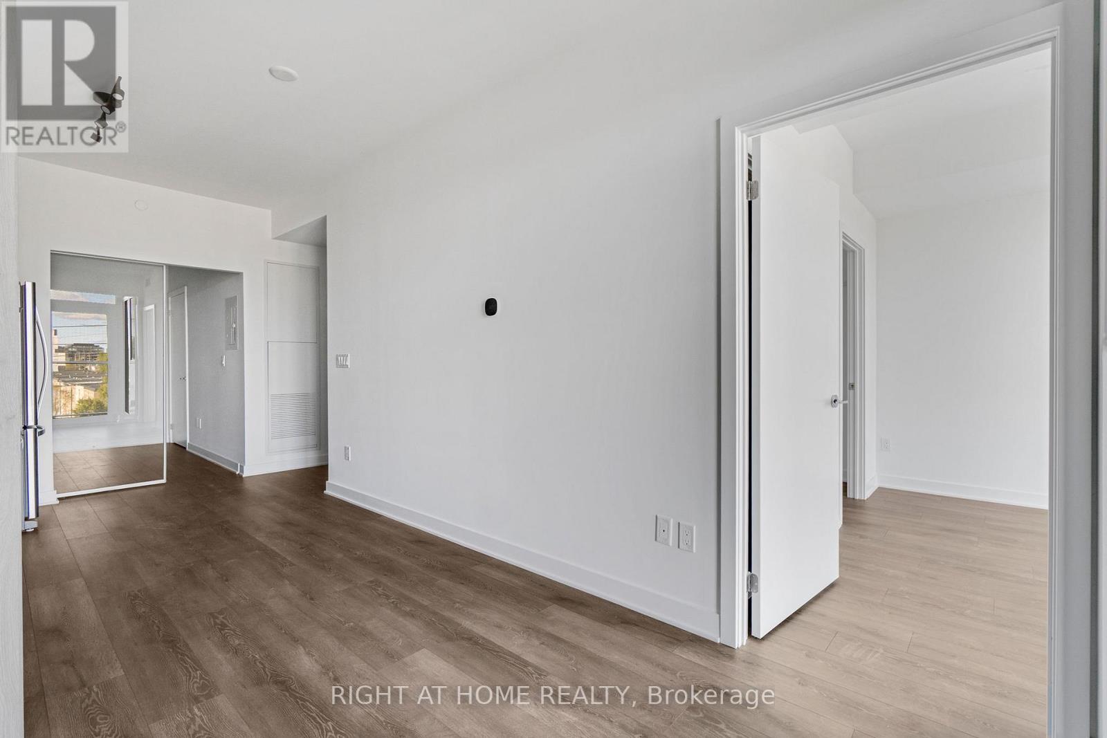 310 - 1007 The Queensway, Toronto, Ontario  M8Z 0H4 - Photo 9 - W12533510