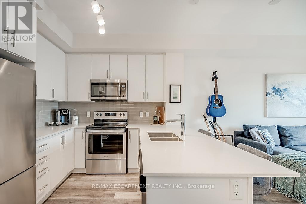 502 - 320 Plains Road E, Burlington, Ontario  L7T 0C1 - Photo 16 - W12533542