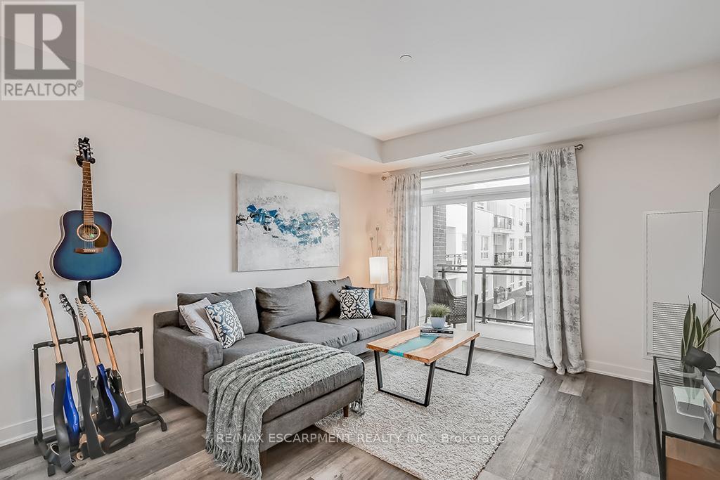 502 - 320 Plains Road E, Burlington, Ontario  L7T 0C1 - Photo 17 - W12533542