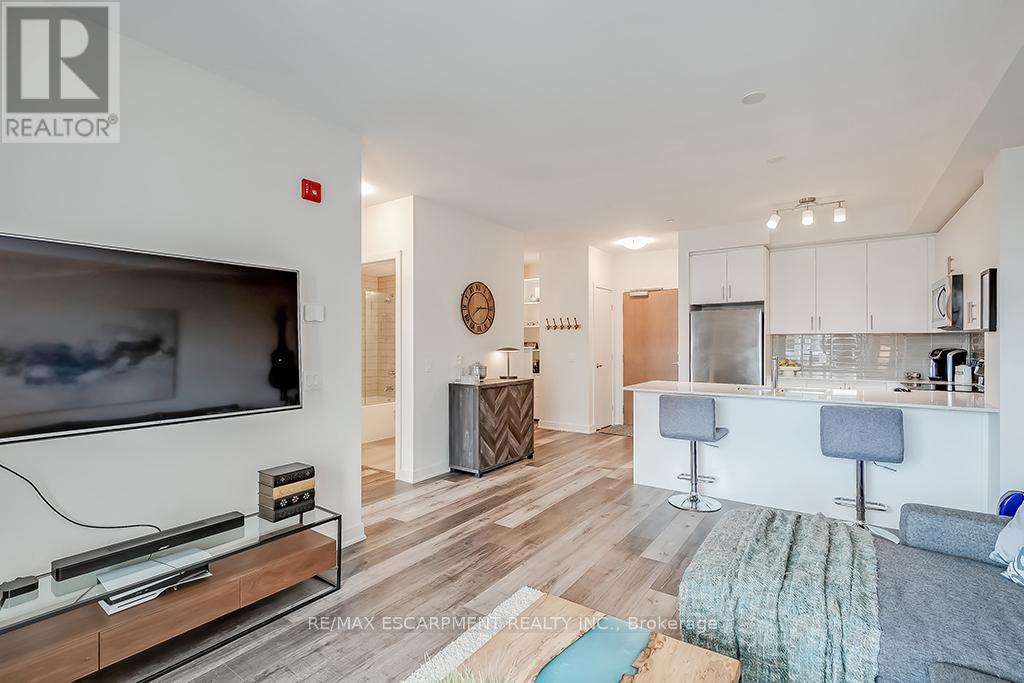 502 - 320 Plains Road E, Burlington, Ontario  L7T 0C1 - Photo 21 - W12533542