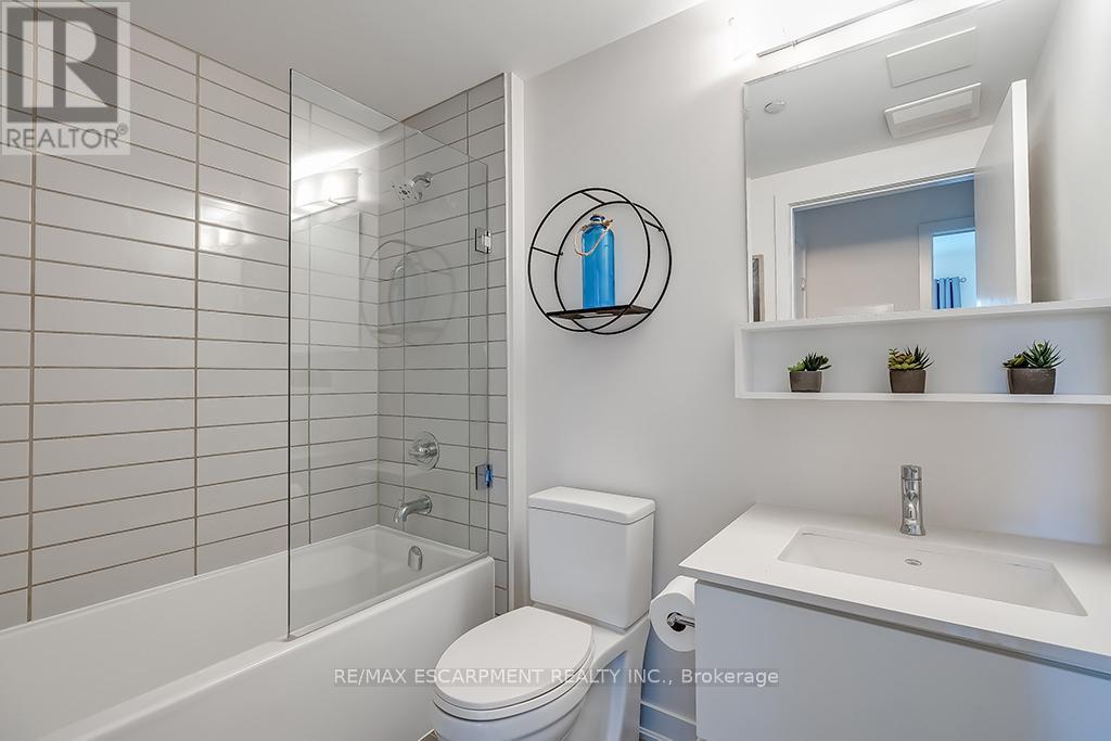 502 - 320 Plains Road E, Burlington, Ontario  L7T 0C1 - Photo 25 - W12533542