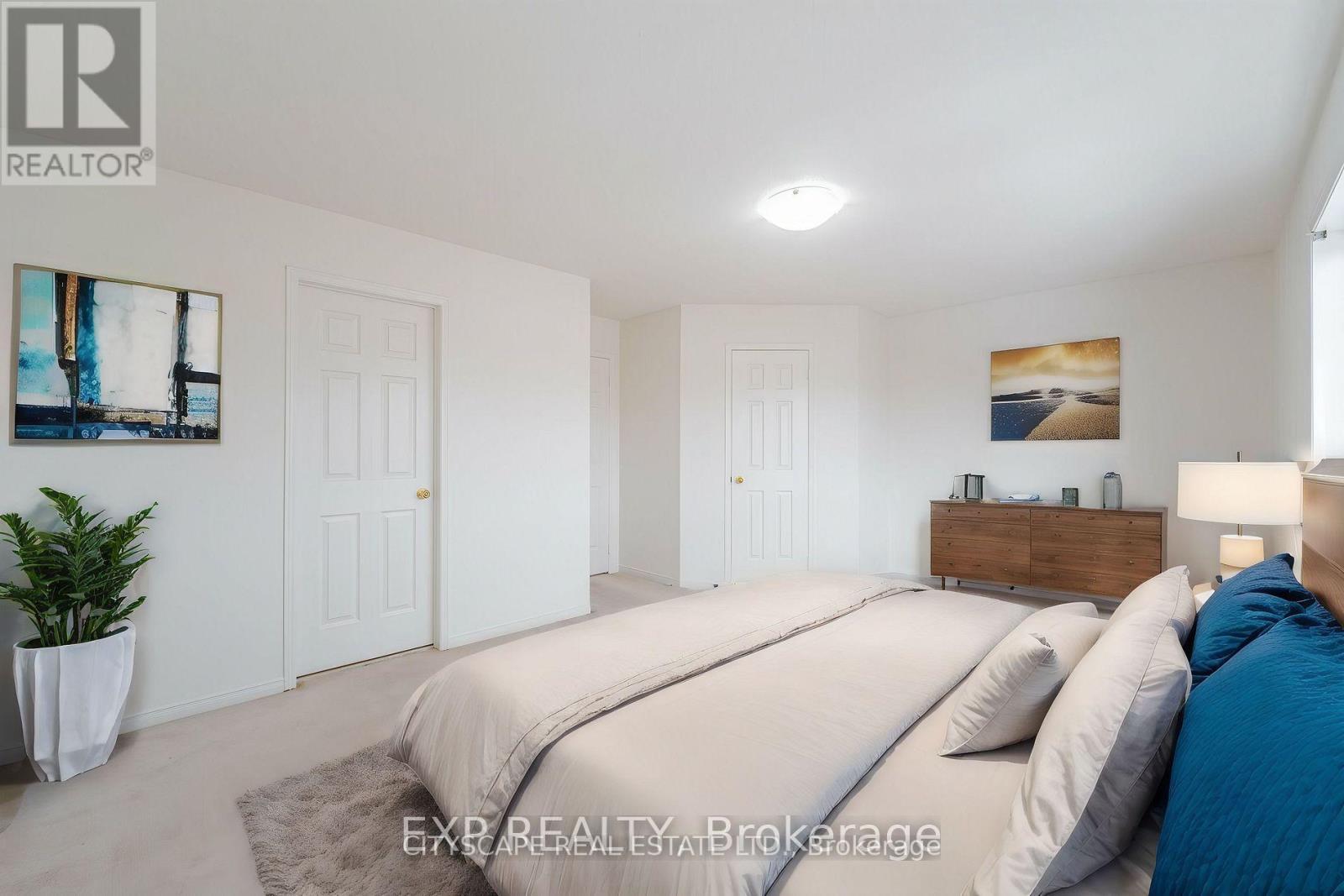 7565 Black Walnut Trail, Mississauga, Ontario  L5N 8A9 - Photo 10 - W12488390