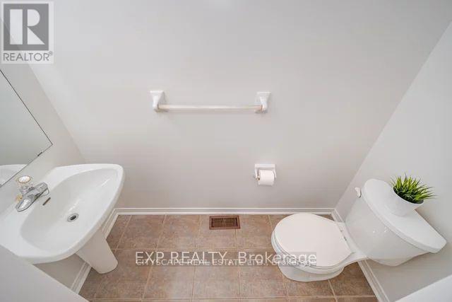 7565 Black Walnut Trail, Mississauga, Ontario  L5N 8A9 - Photo 7 - W12488390