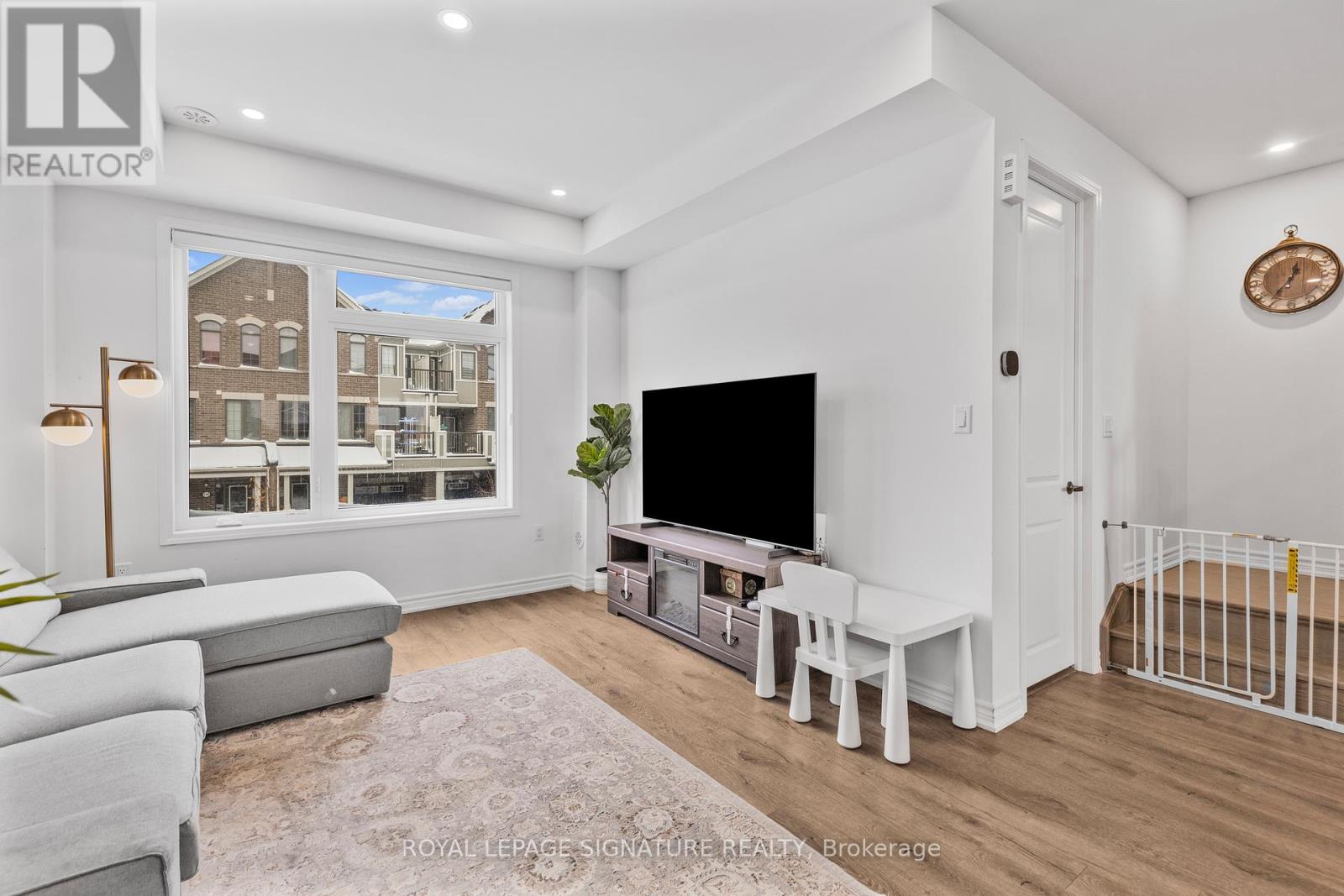 158 Keppel Circle, Brampton, Ontario  L7A 5K7 - Photo 10 - W12532500