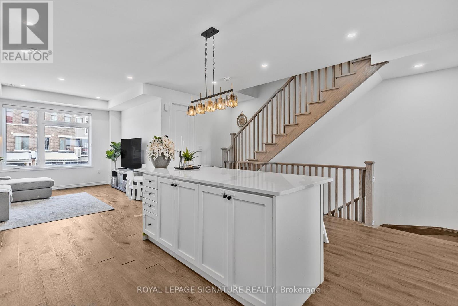 158 Keppel Circle, Brampton, Ontario  L7A 5K7 - Photo 16 - W12532500