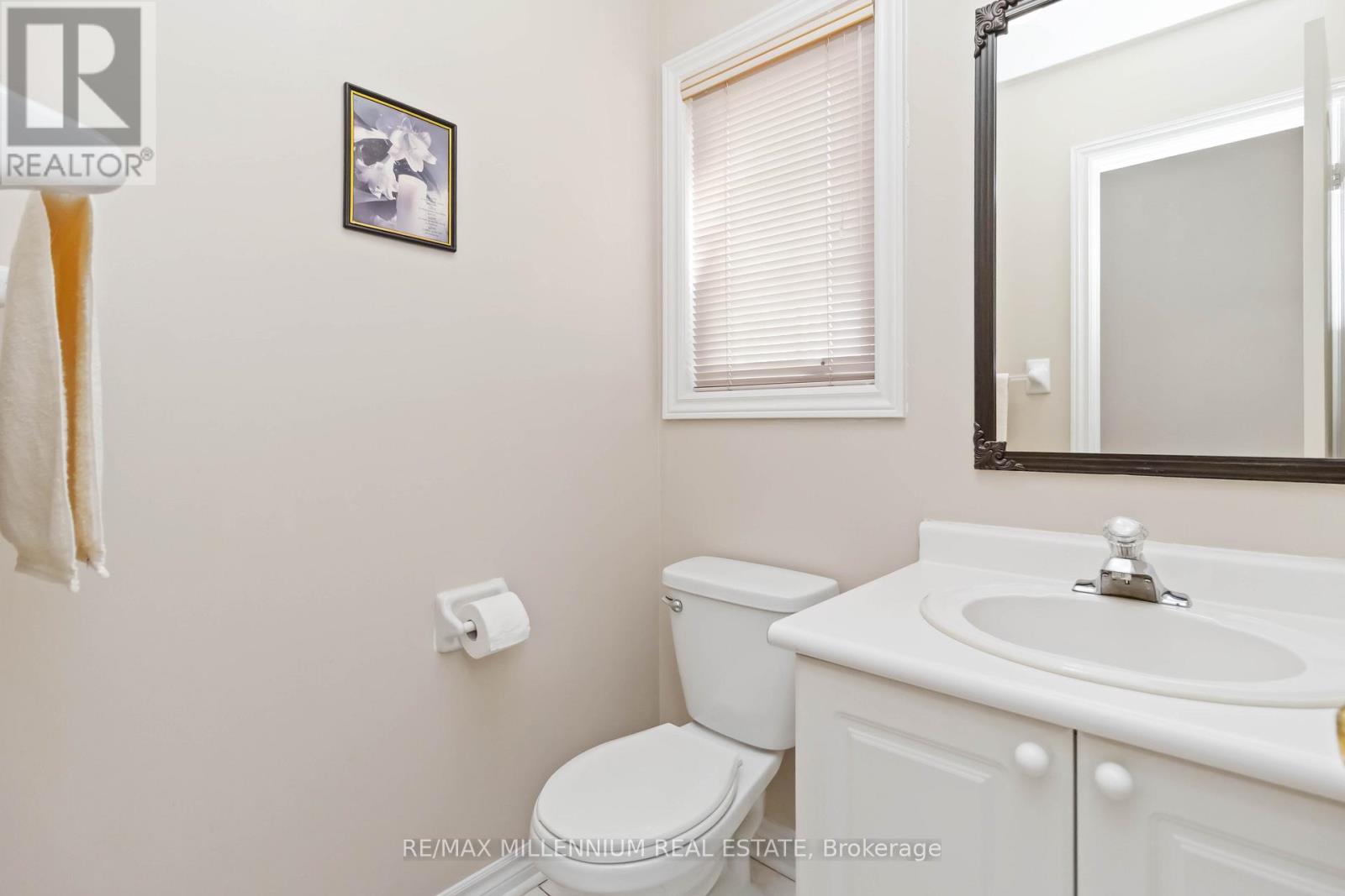 71 Manett Crescent, Brampton, Ontario  L6X 4X5 - Photo 15 - W12532598