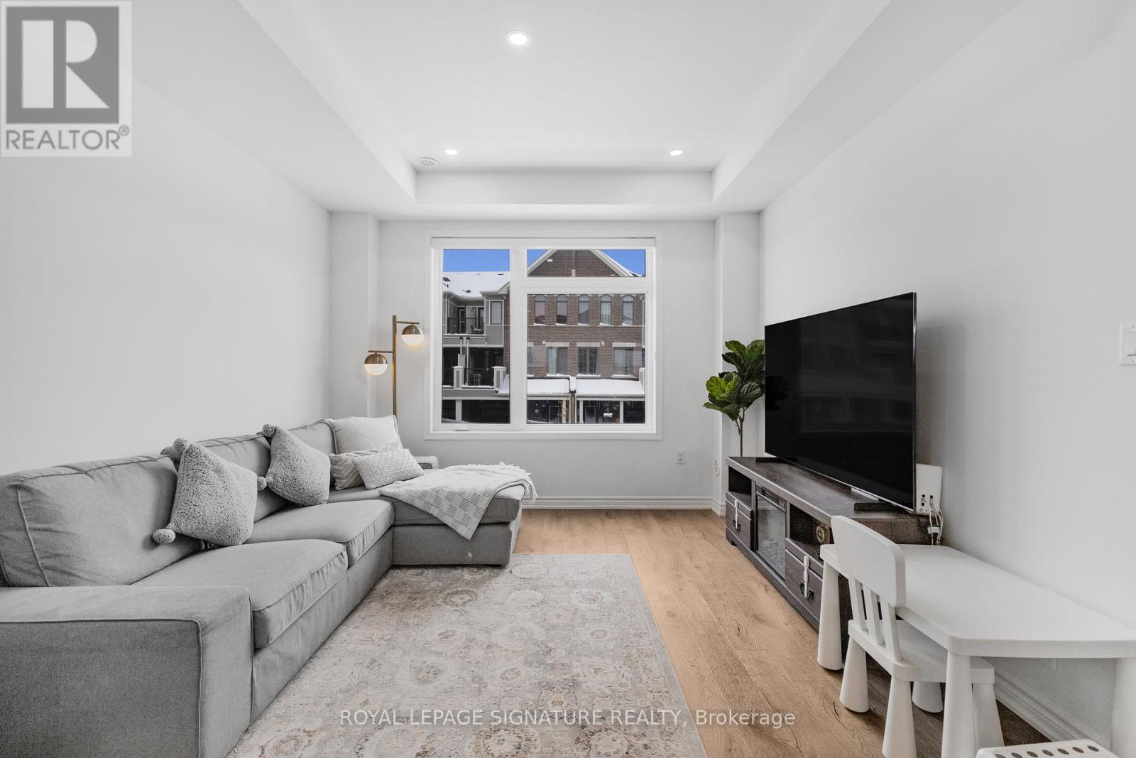 158 Keppel Circle, Brampton, Ontario  L7A 5K7 - Photo 7 - W12532500