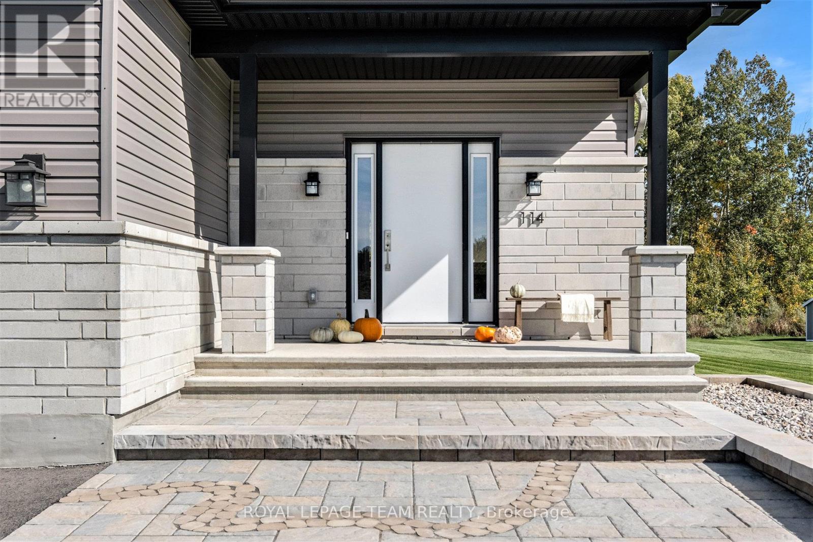 114 Maplestone Drive, North Grenville, Ontario  K0G 1J0 - Photo 5 - X12533638