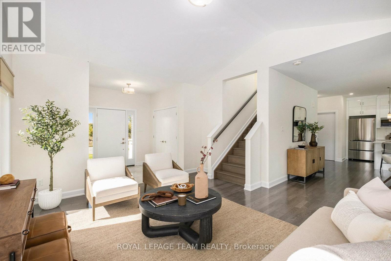 114 Maplestone Drive, North Grenville, Ontario  K0G 1J0 - Photo 8 - X12533638