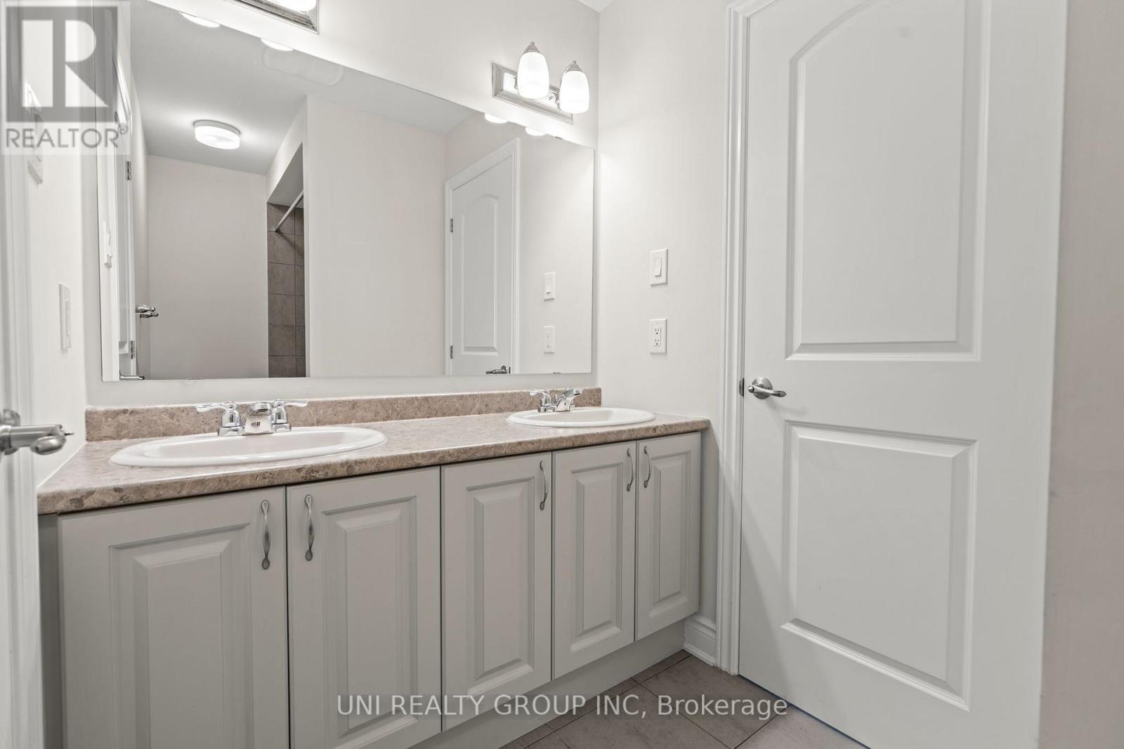 143 Celestial Grove, Ottawa, Ontario  K2J 6S8 - Photo 36 - X12533666