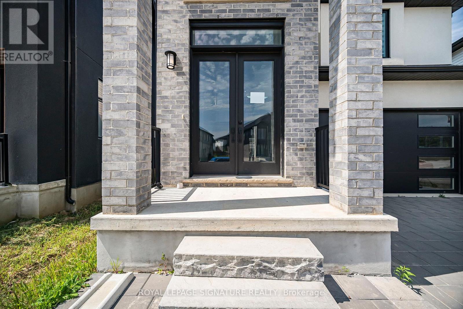 6326 Heathwoods Avenue, London South, Ontario  N6P 0K2 - Photo 2 - X12533368