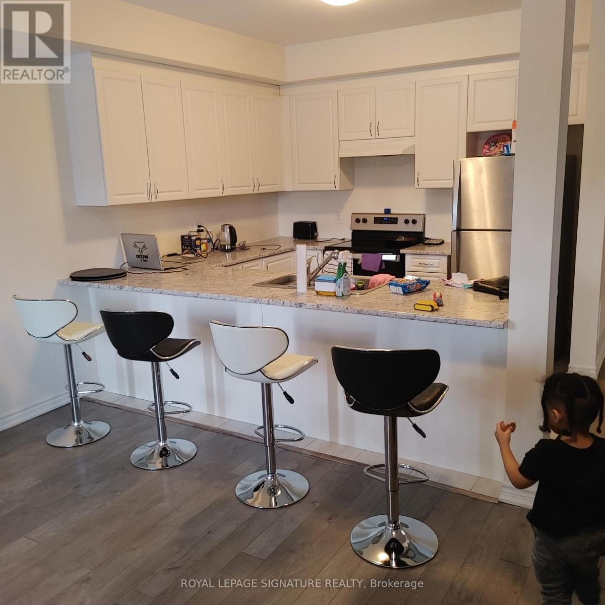 154 Winters Way, Shelburne, Ontario  L9V 3Y1 - Photo 9 - X12533438