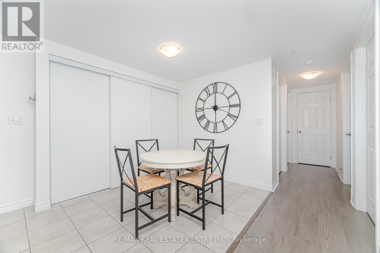 409 - 45 Kingsbury Square, Guelph, Ontario  N1L 1C3 - Photo 8 - X12533442