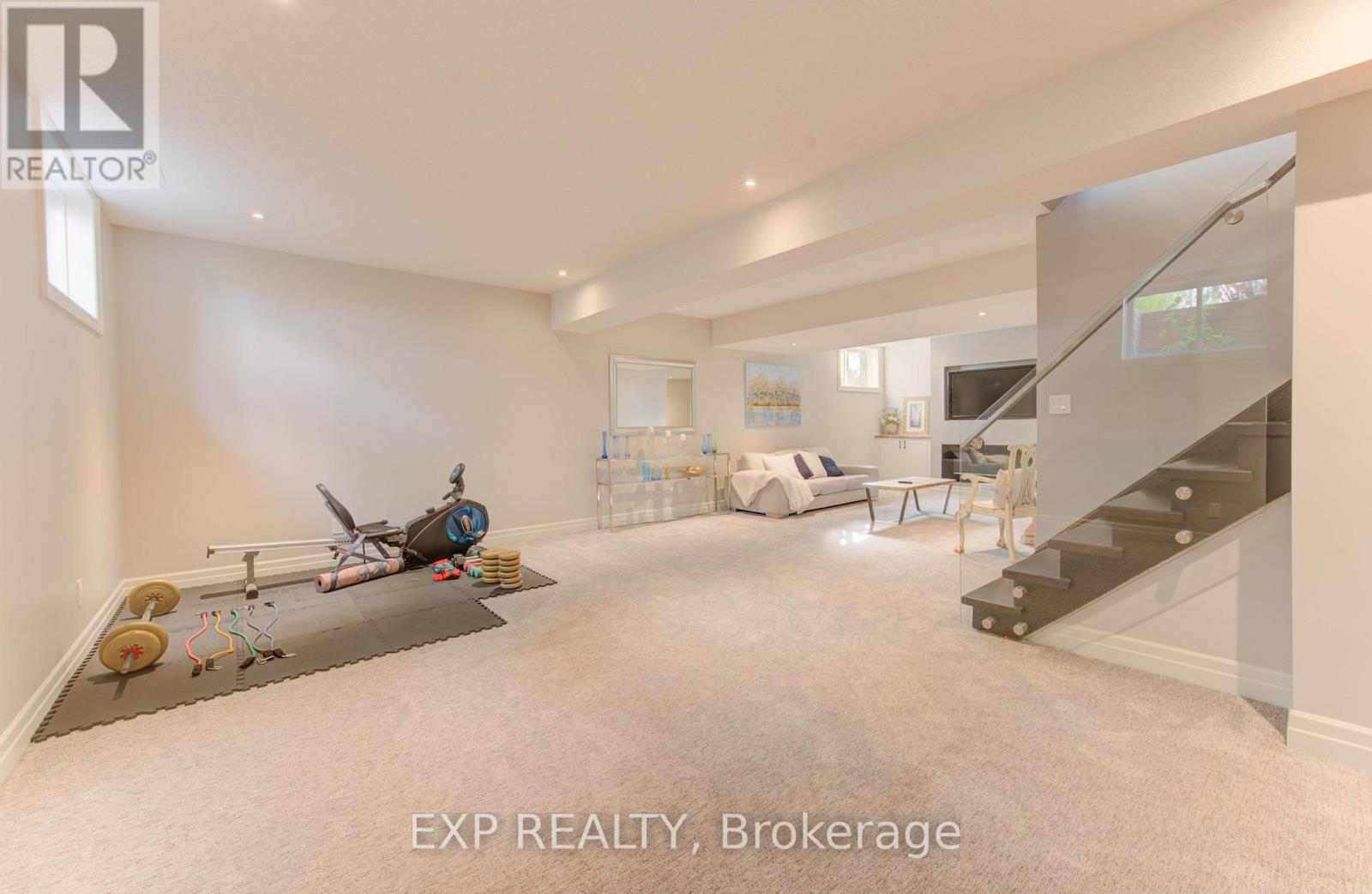 52 Edgehill Drive, Kitchener, Ontario  N2P 2C6 - Photo 29 - X12533452