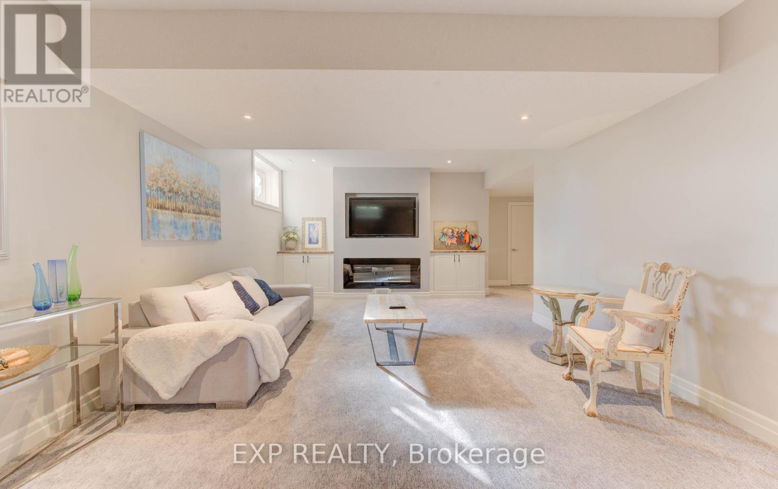 52 Edgehill Drive, Kitchener, Ontario  N2P 2C6 - Photo 31 - X12533452