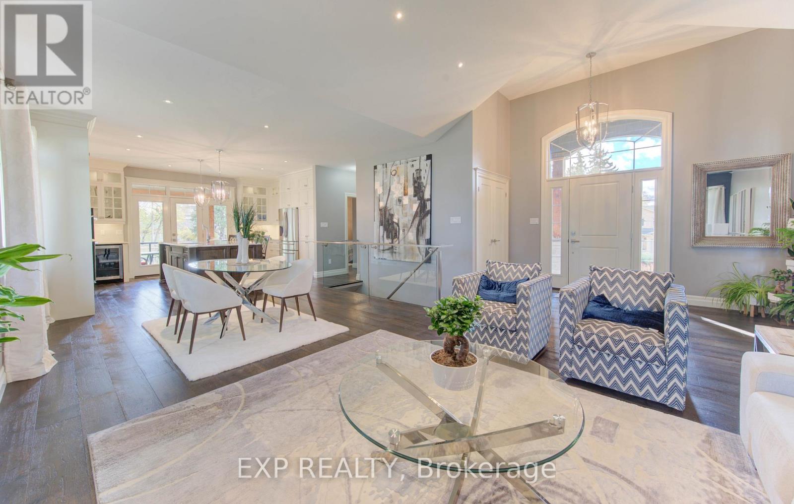 52 Edgehill Drive, Kitchener, Ontario  N2P 2C6 - Photo 9 - X12533452