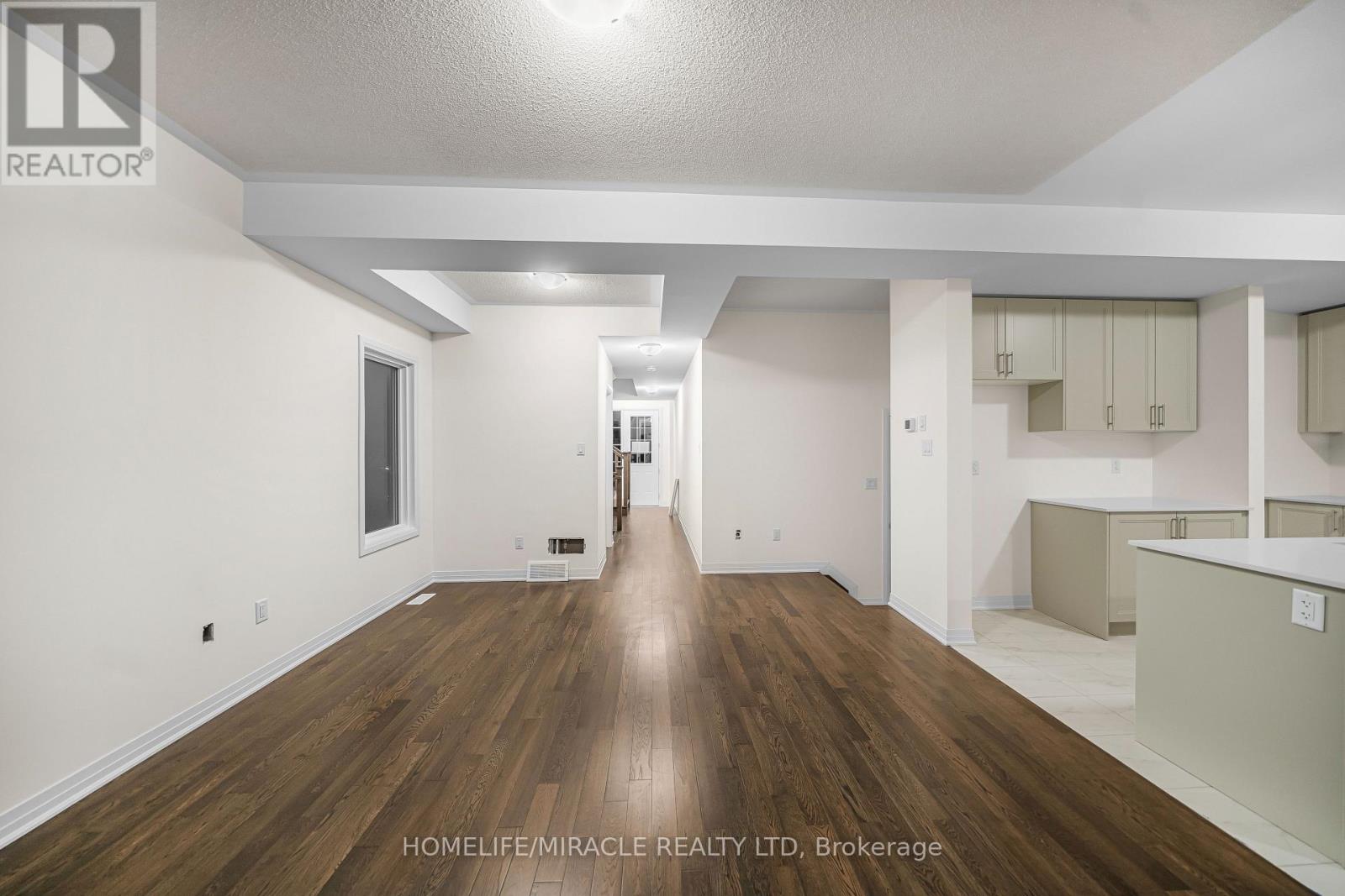 63 Royal Oak Crescent, Loyalist, Ontario  K0H 1G0 - Photo 11 - X12533460