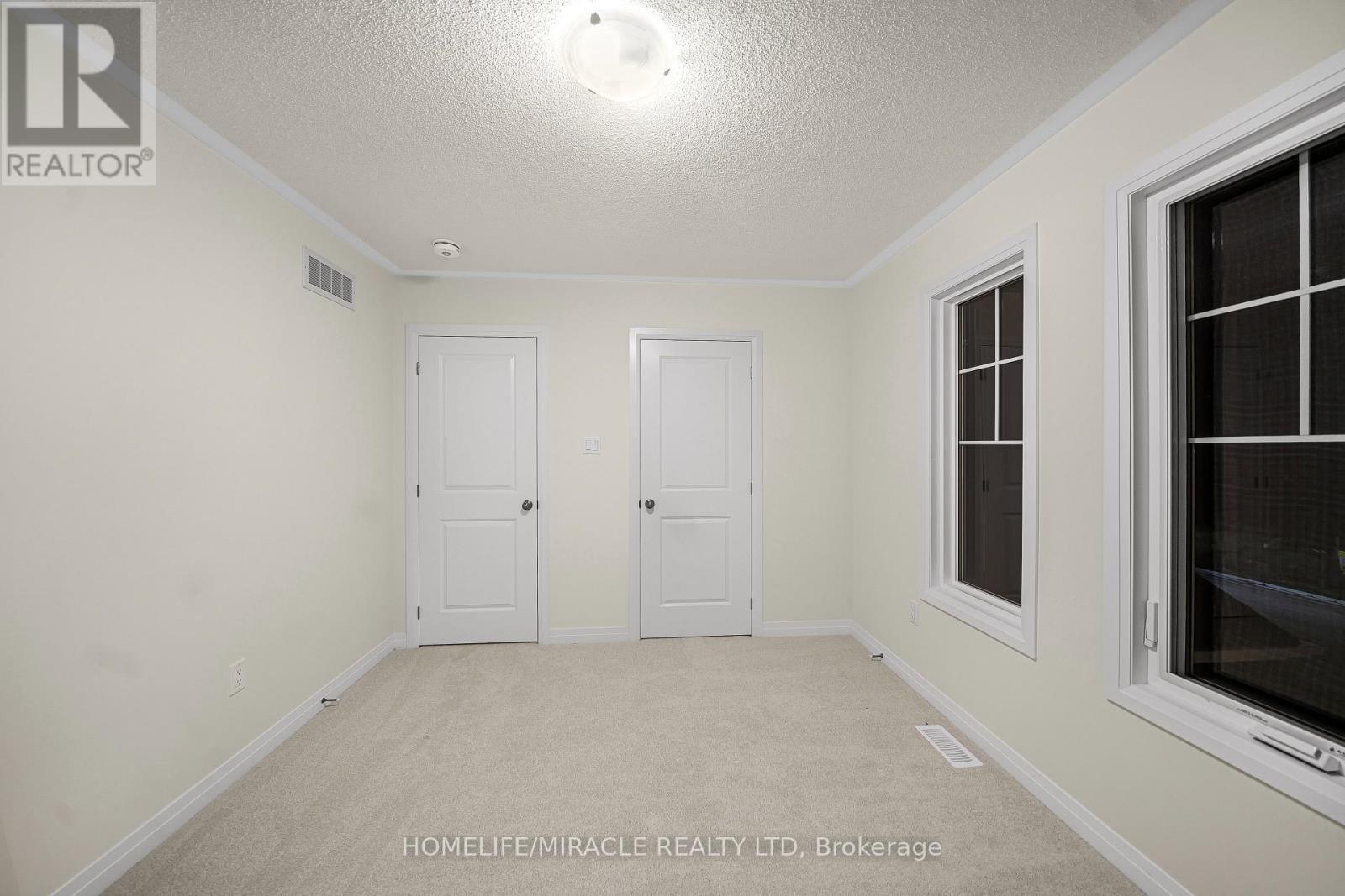 63 Royal Oak Crescent, Loyalist, Ontario  K0H 1G0 - Photo 25 - X12533460