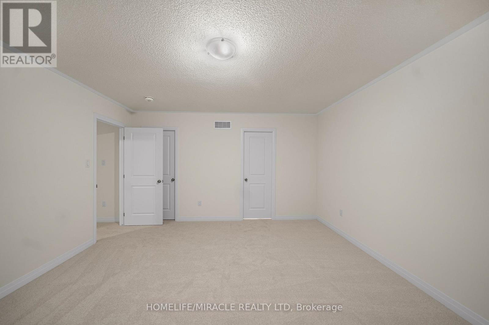 63 Royal Oak Crescent, Loyalist, Ontario  K0H 1G0 - Photo 30 - X12533460