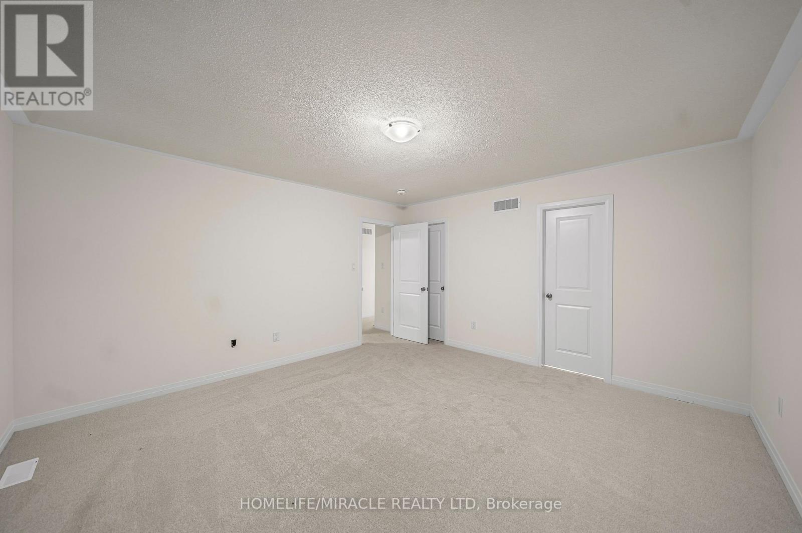 63 Royal Oak Crescent, Loyalist, Ontario  K0H 1G0 - Photo 31 - X12533460