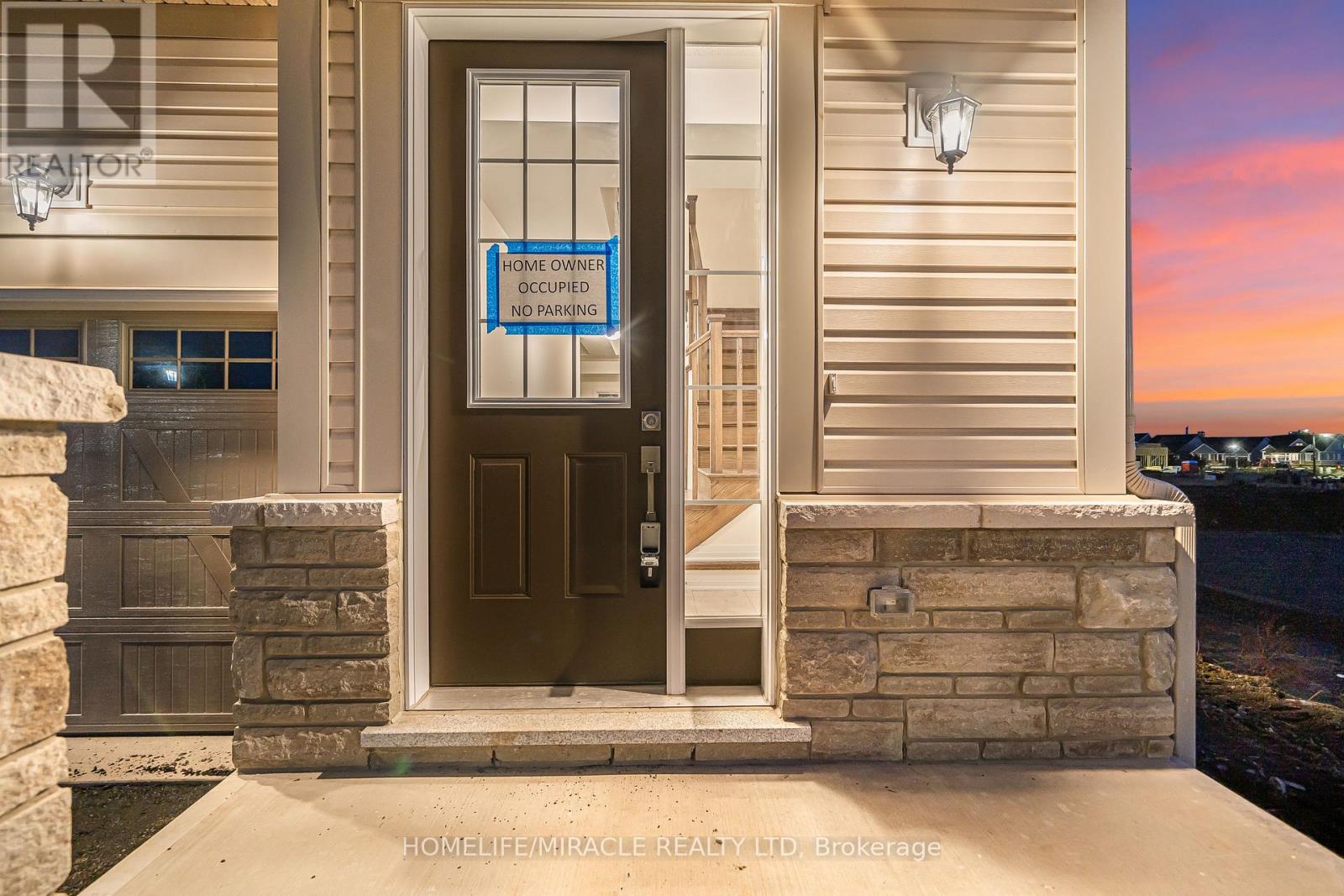 63 Royal Oak Crescent, Loyalist, Ontario  K0H 1G0 - Photo 4 - X12533460