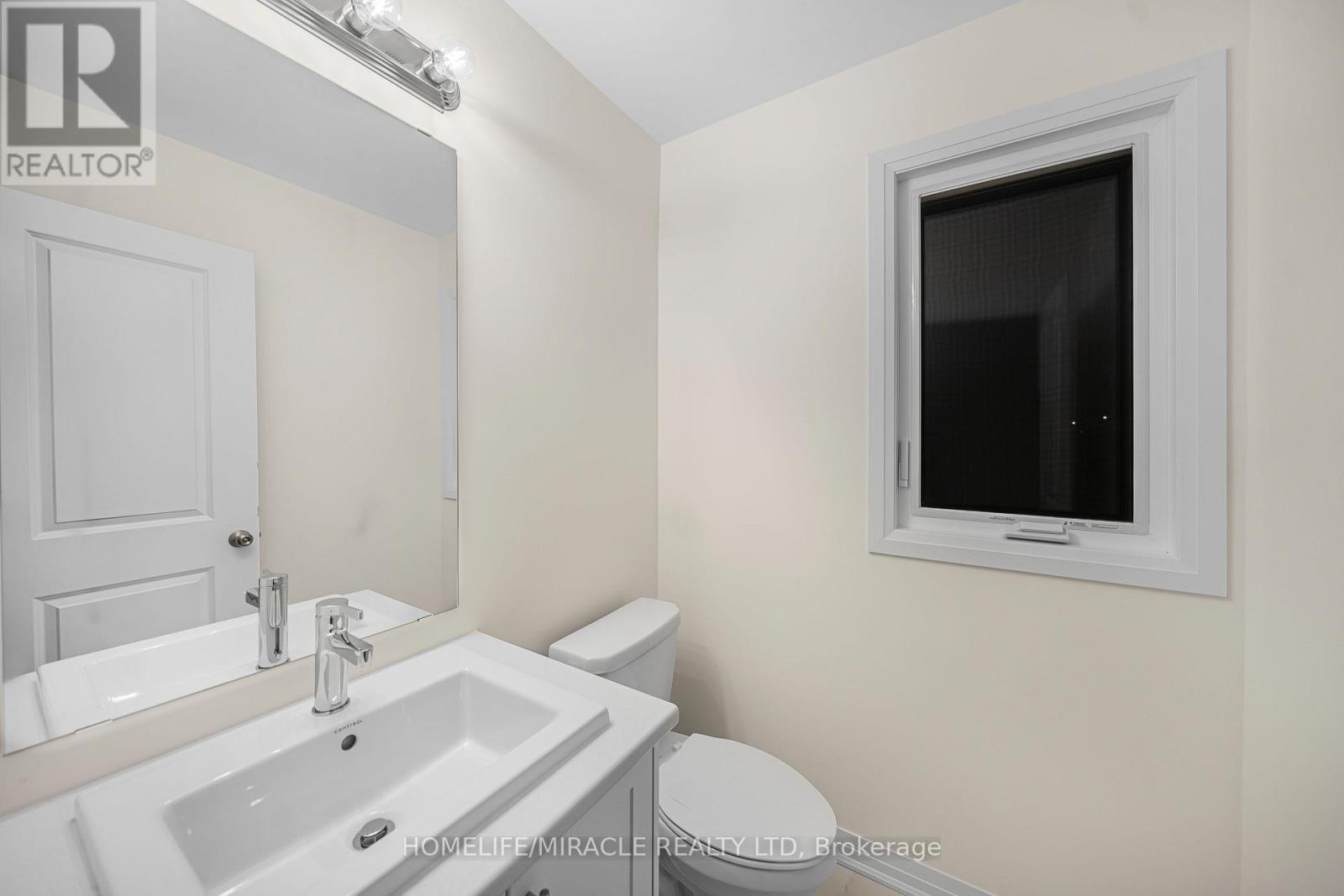 63 Royal Oak Crescent, Loyalist, Ontario  K0H 1G0 - Photo 7 - X12533460