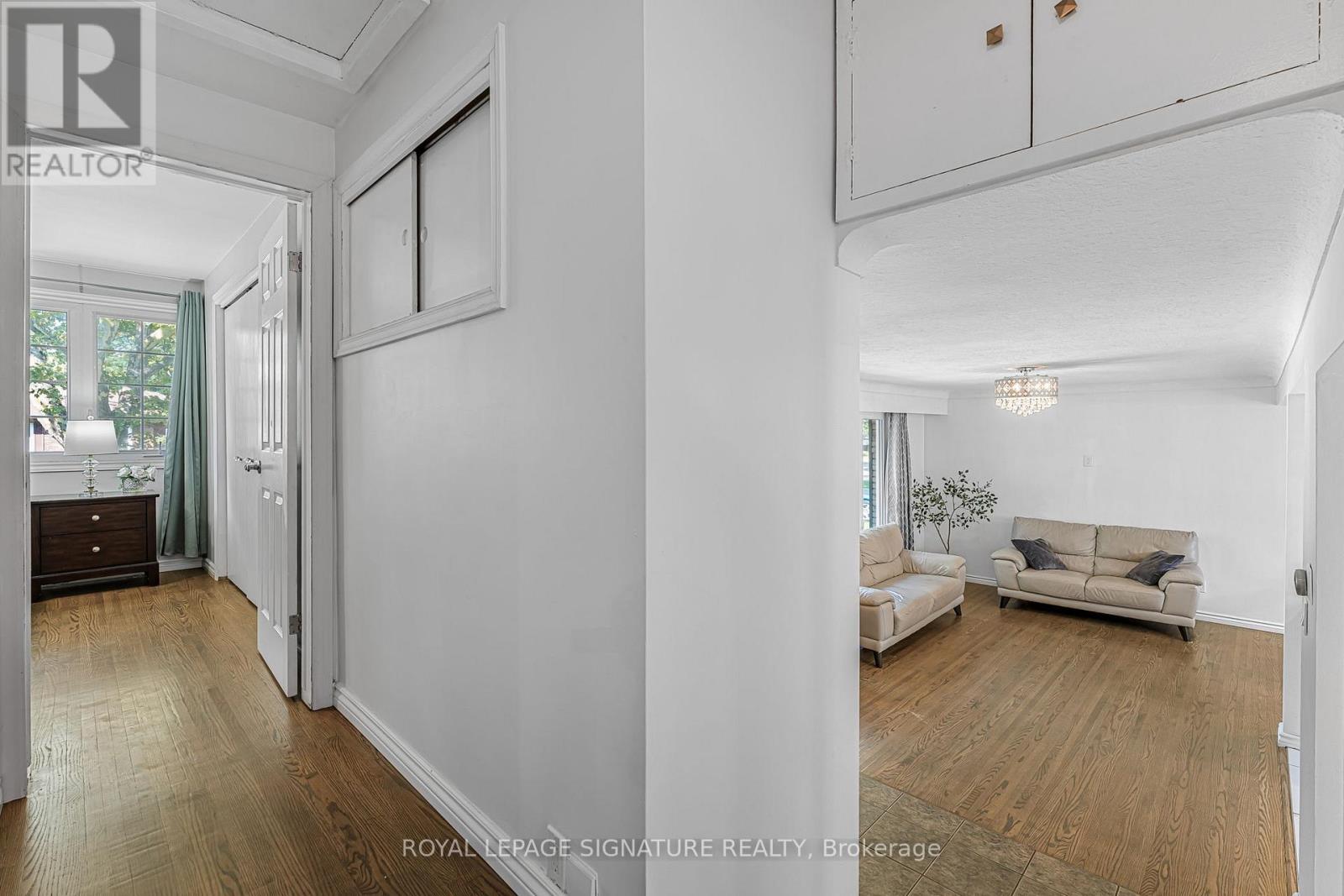 7210 Woodington Road, Niagara Falls, Ontario  L2J 2C3 - Photo 21 - X12533468