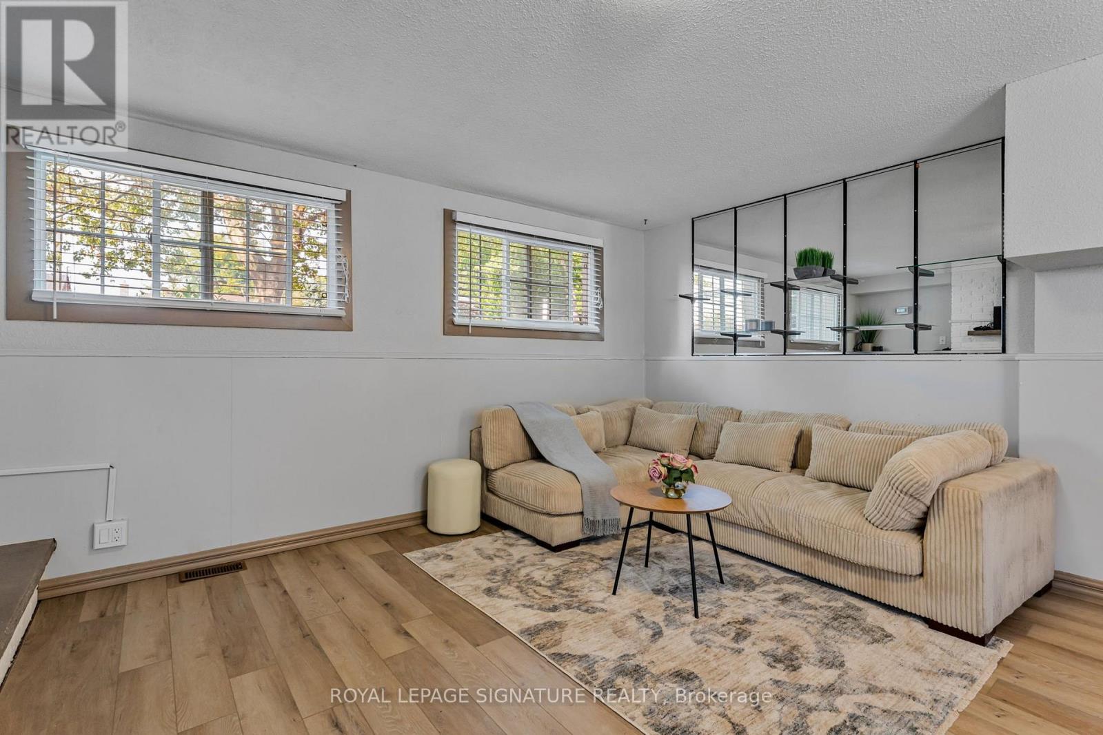 7210 Woodington Road, Niagara Falls, Ontario  L2J 2C3 - Photo 27 - X12533468