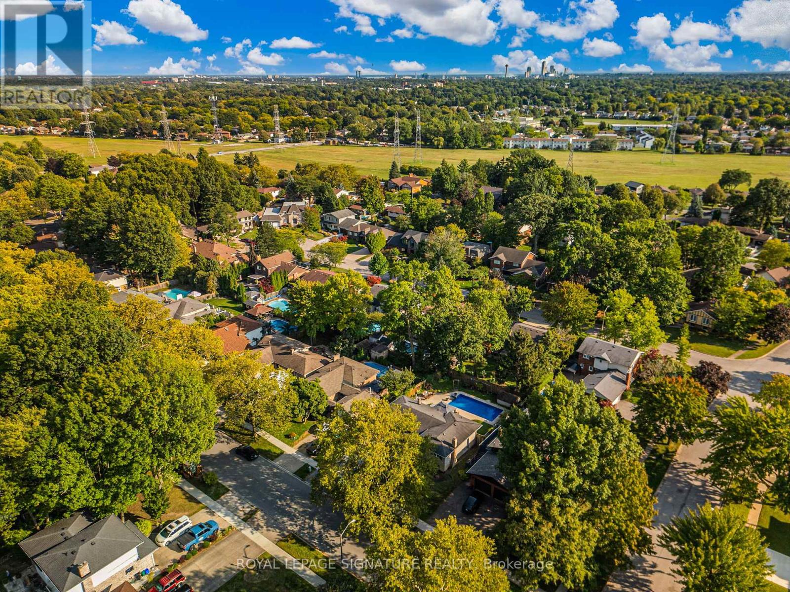 7210 Woodington Road, Niagara Falls, Ontario  L2J 2C3 - Photo 41 - X12533468