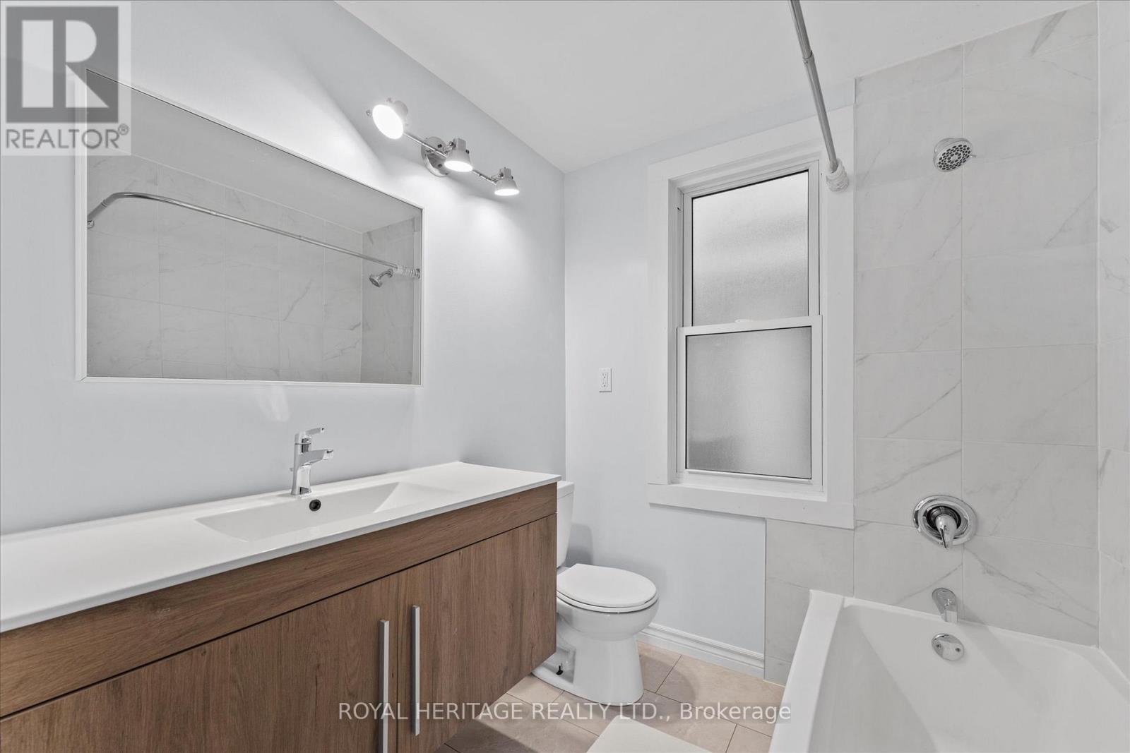 1150 Elm Avenue, Windsor, Ontario  N9A 5H9 - Photo 8 - X12533518