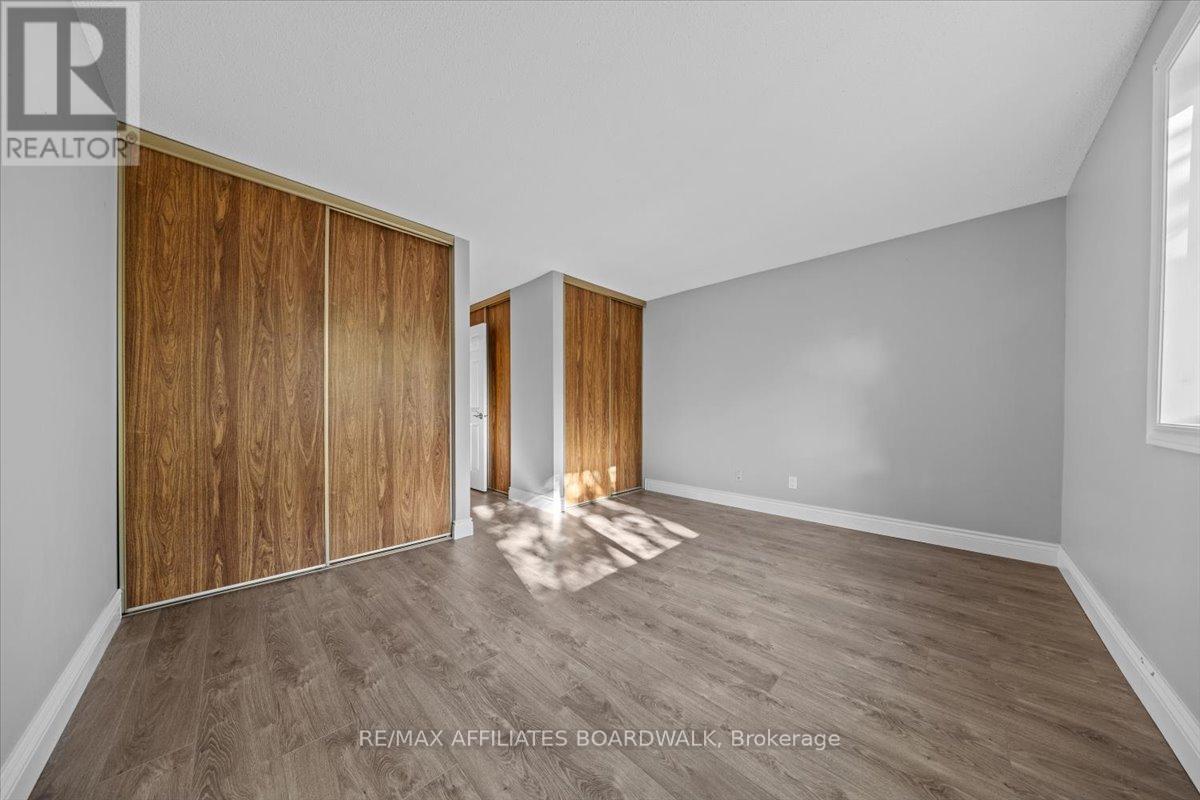 6482 Bilberry Drive, Ottawa, Ontario  K1C 4N8 - Photo 27 - X12401134