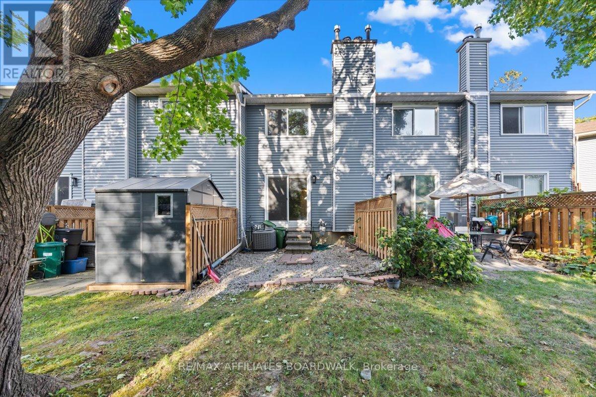 6482 Bilberry Drive, Ottawa, Ontario  K1C 4N8 - Photo 35 - X12401134