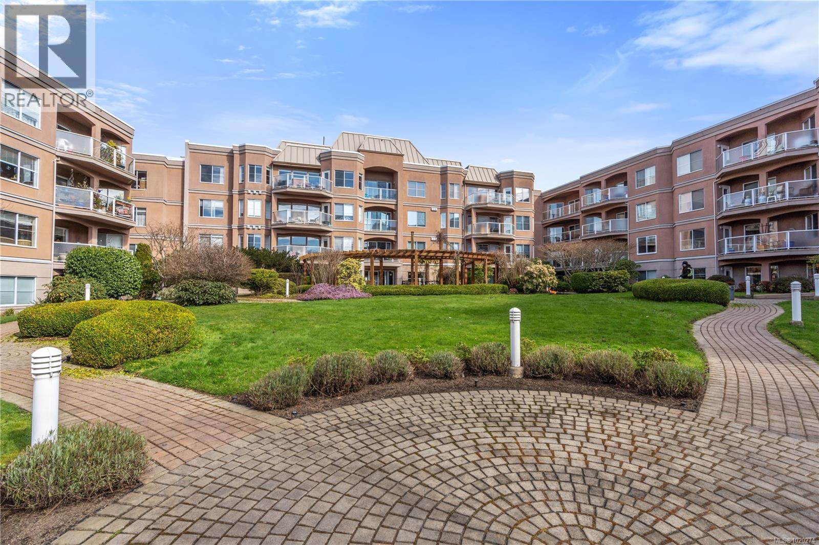 102 405 Quebec St, Victoria, British Columbia