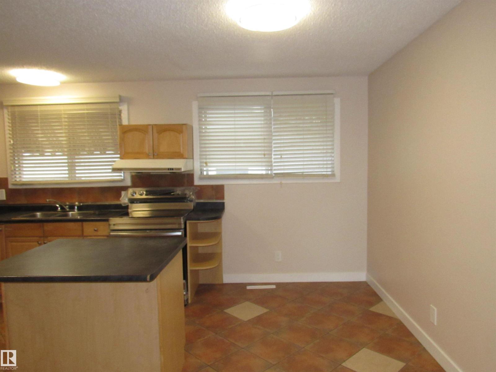 11407 134a Av Nw, Edmonton, Alberta  T5E 1M5 - Photo 10 - E4465308