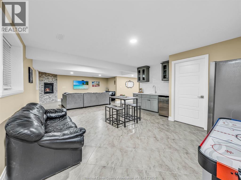 390 Welsh, Amherstburg, Ontario  N9V 4C8 - Photo 24 - 25028466