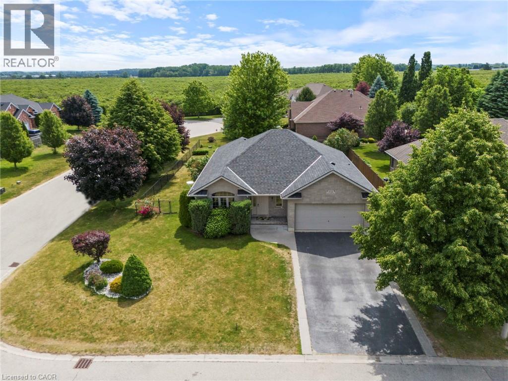 332 DUNCOMBE Road, Waterford, Ontario