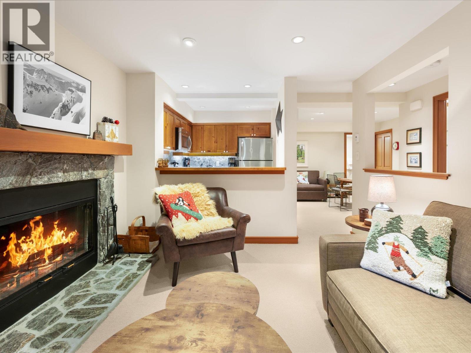 24 4661 Blackcomb Way, Whistler, British Columbia  V8E 0Z1 - Photo 2 - R3066514